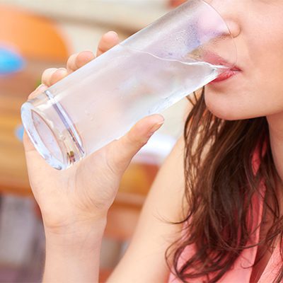 کاهش وزن در افراد دیابتی,پیش از غذا آب بنوشید